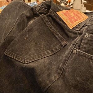 Black levi jeans